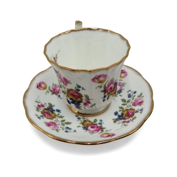 ELIZABETHAN Tea Cup And Saucer Gold Trim Scalloped Pink Flowers England Vintage - Picture 4 of 11